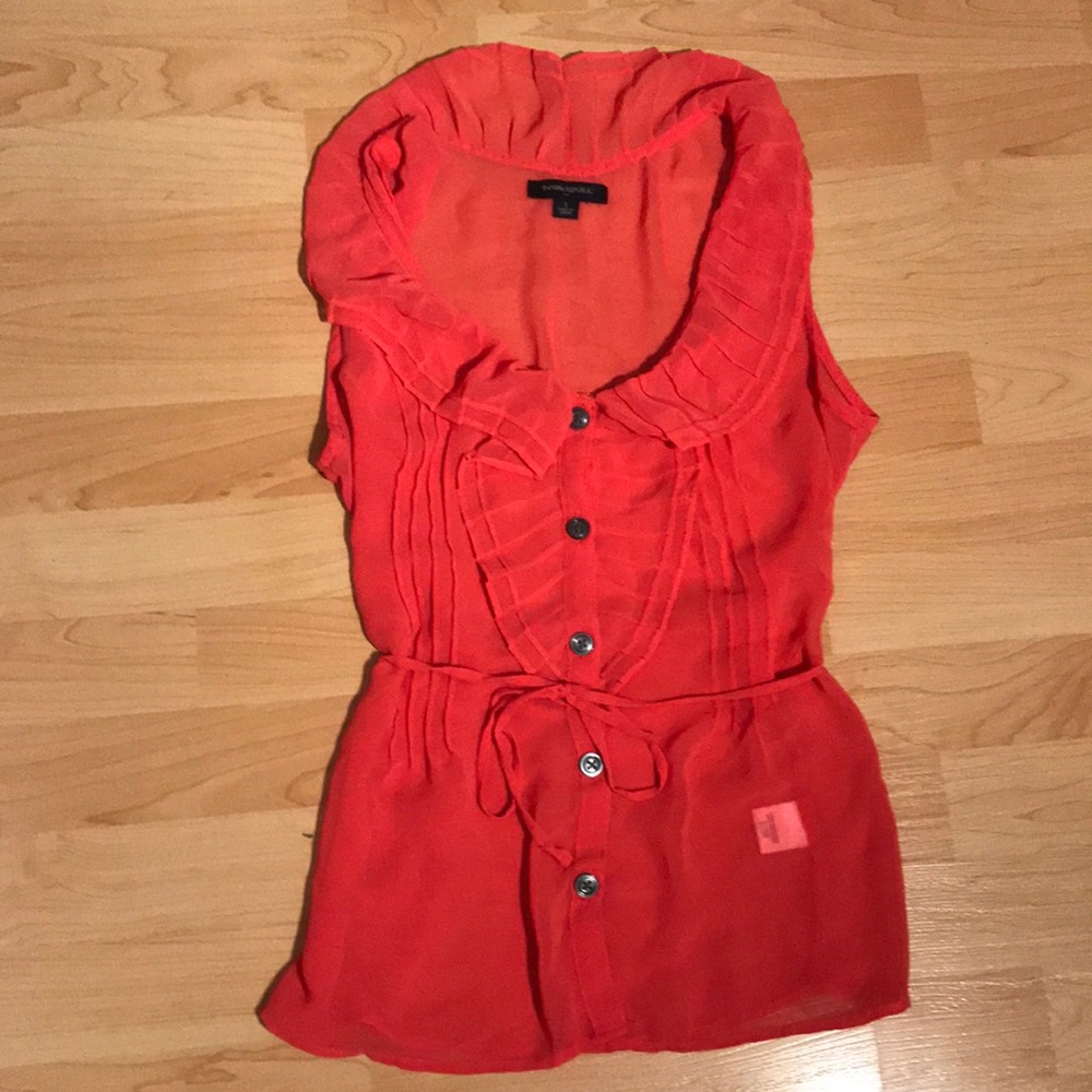 EUC Banana Republic sleeveless blouse (S) coral